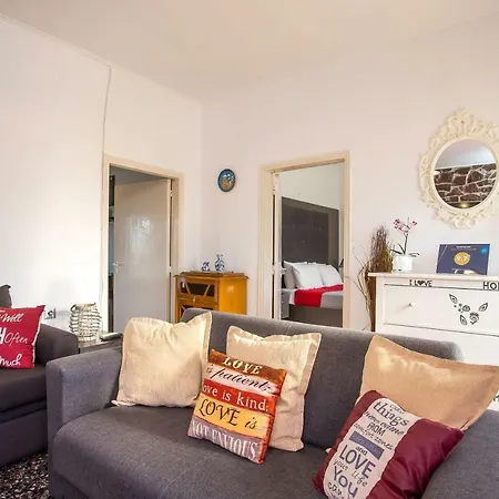 Filerimos House بيت للعطل