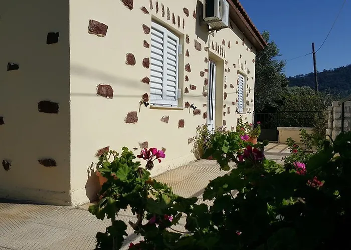 Filerimos House بيت للعطل